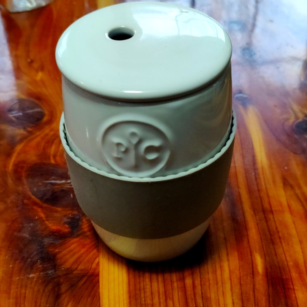 Pampered Chef Ceramic Egg Cooker for Microwave NWB